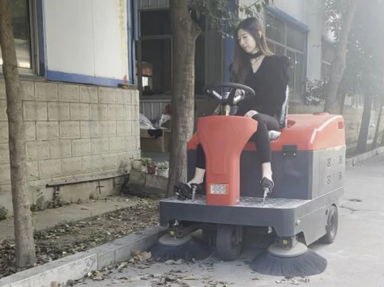 Battery Powered Floor Dry Cleaning Machine Riding Type Tx1400 Road Sweeper